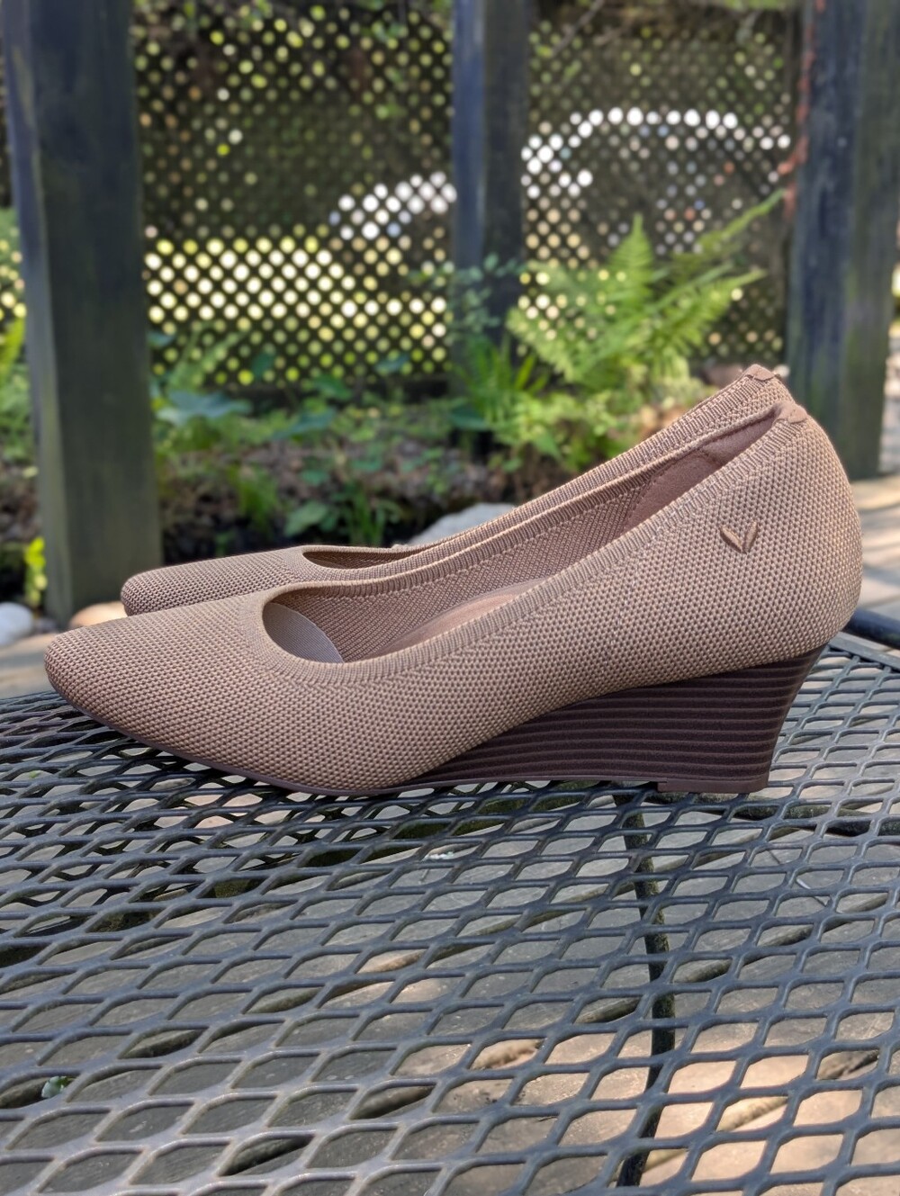 NWOT Vivaia Tan Wedges Size 38